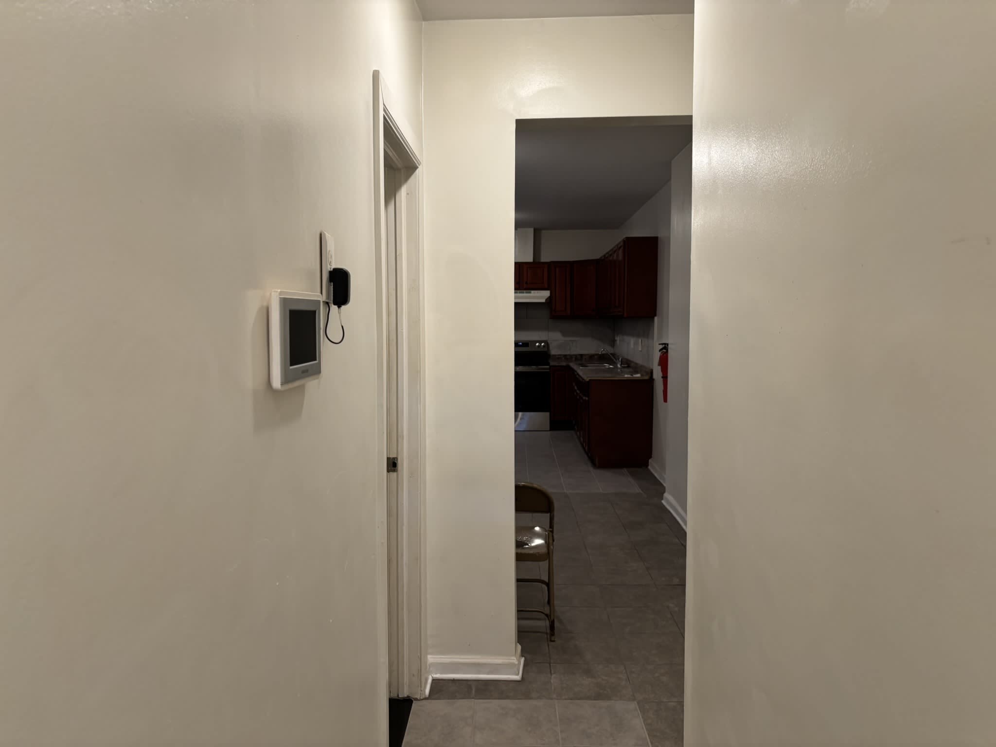 885 Belmont Avenue – photo 3