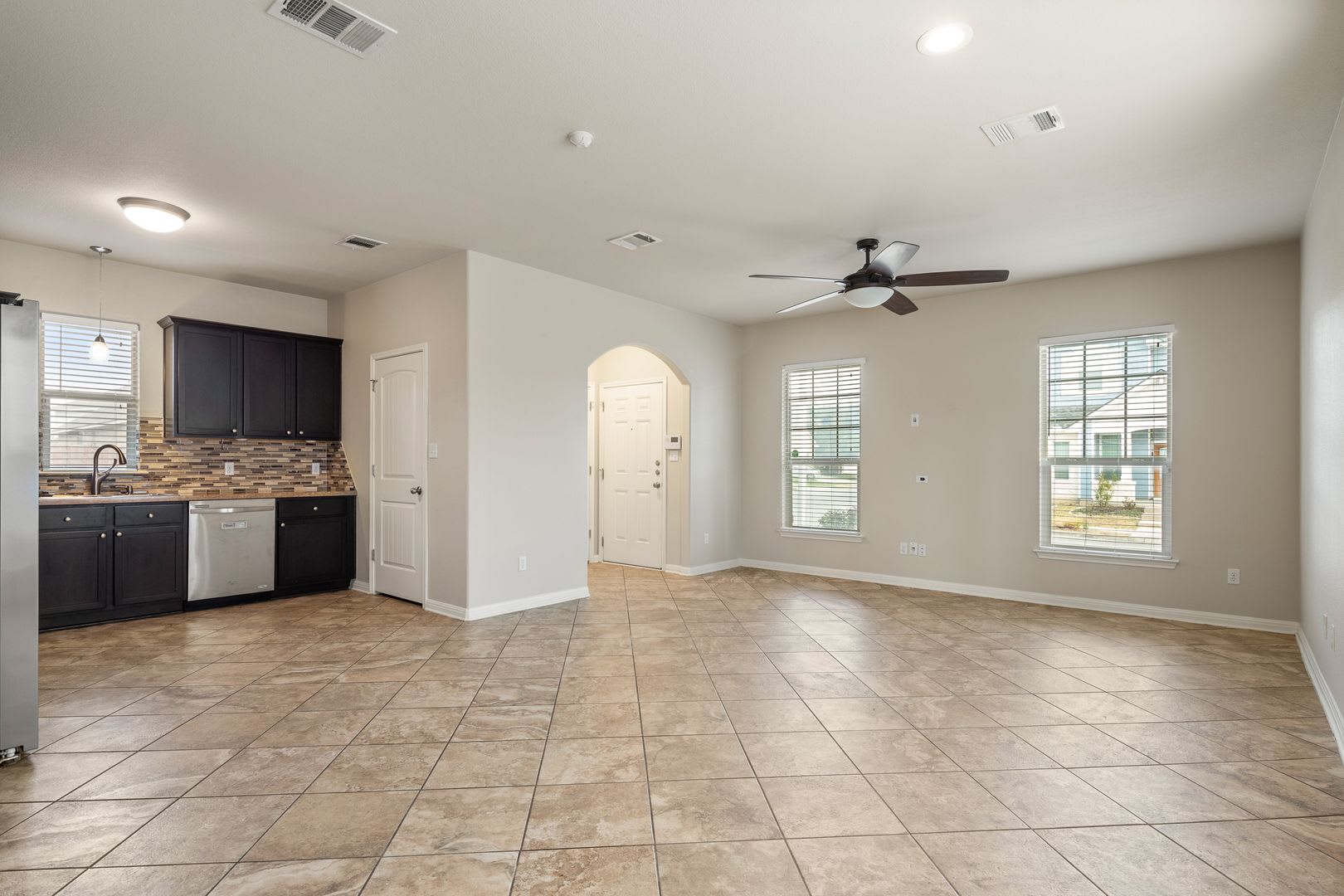 NOW 3 BEDROOM HOME LOCATED IN SAN MARCOS, TX! – photo 5