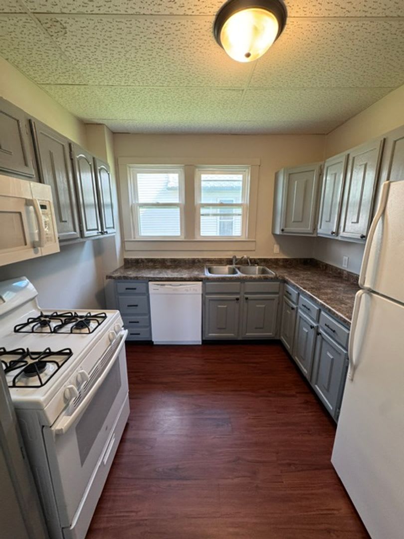 704 Davis St. – photo 5