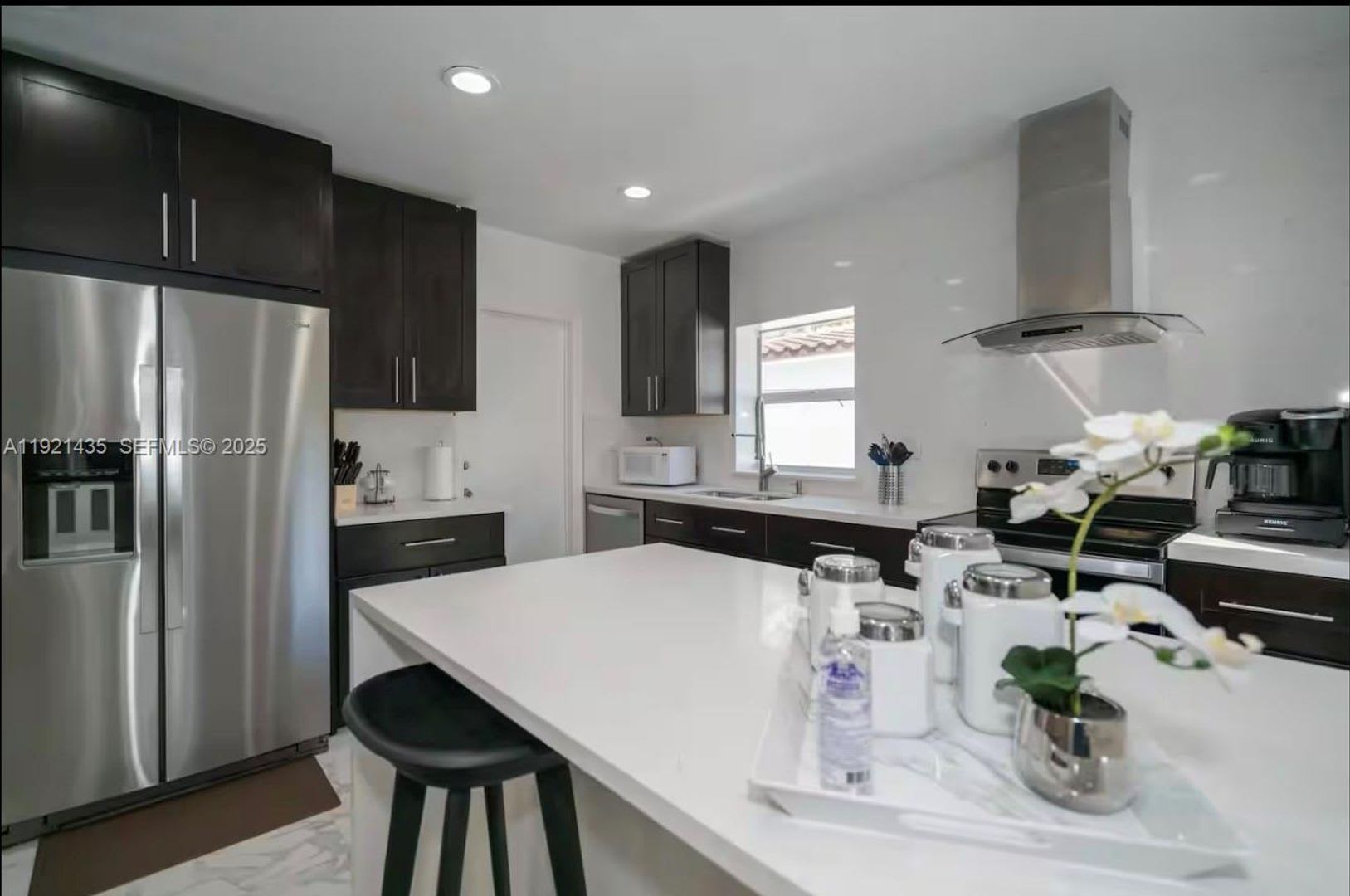 35 SW 28th Road 0, Miami, FL 33129 – photo 2