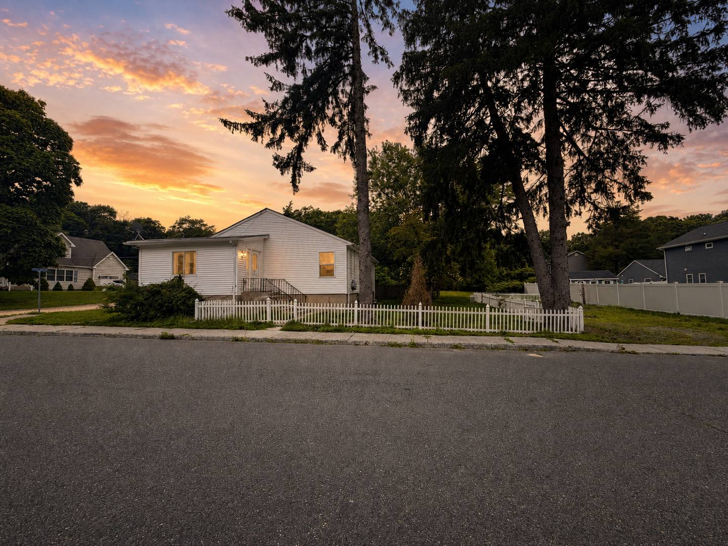 62 Pacific Ave – photo 1