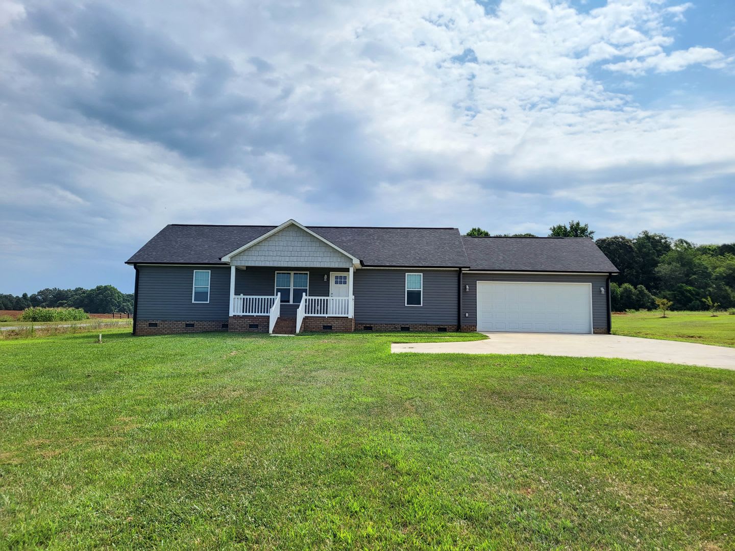 3 bedroom home in Lincolnton – photo 1