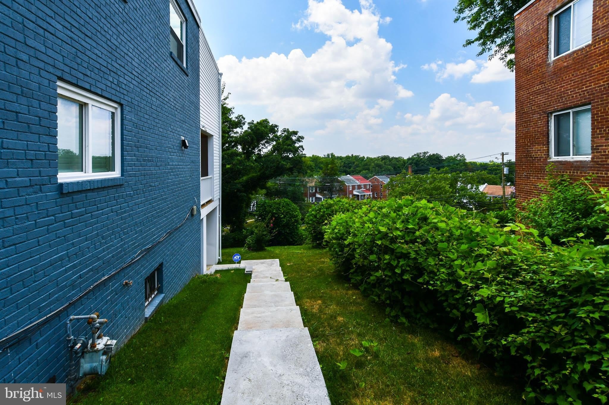 531 HILLTOP Terrace SE – photo 4
