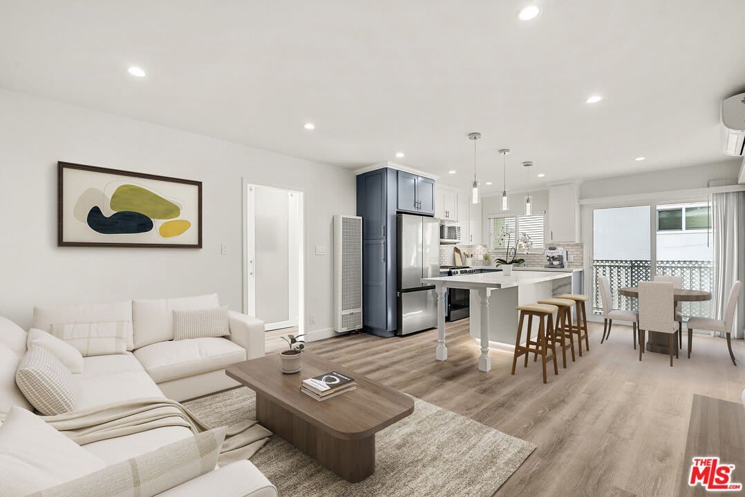 2435 3rd St – photo 4