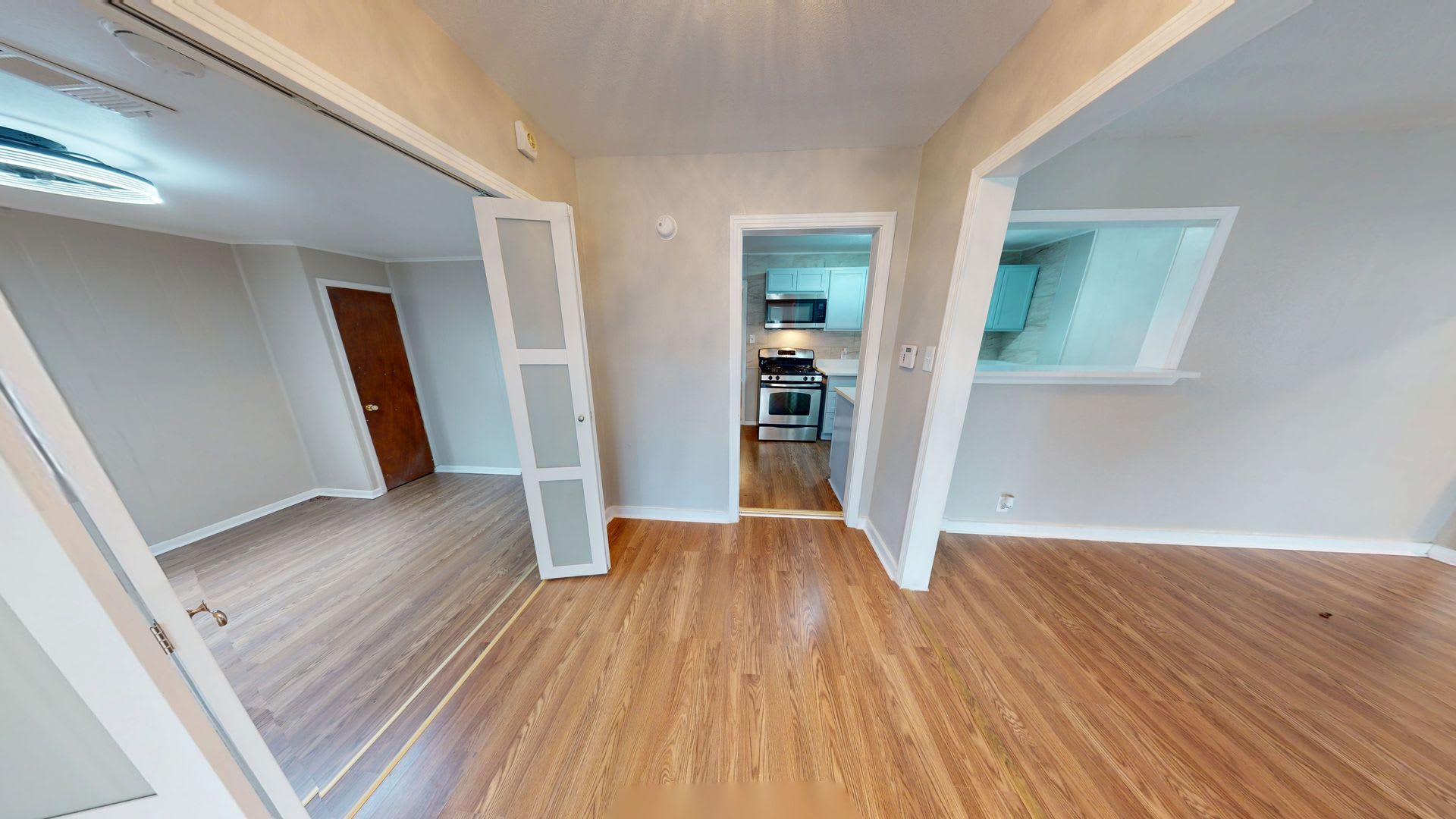 4 bedroom/2 bath House – photo 5