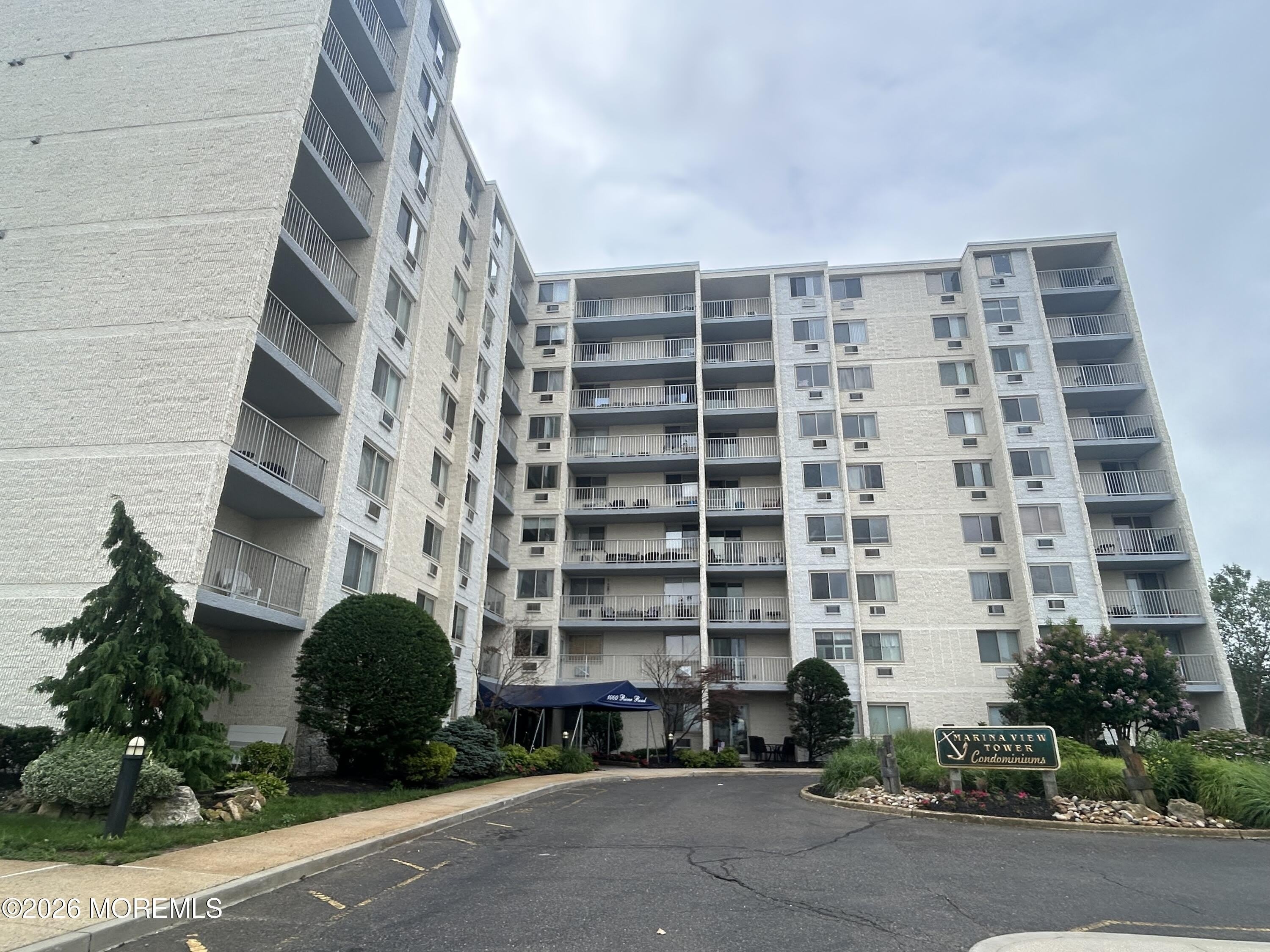 1000 River Road – photo 3