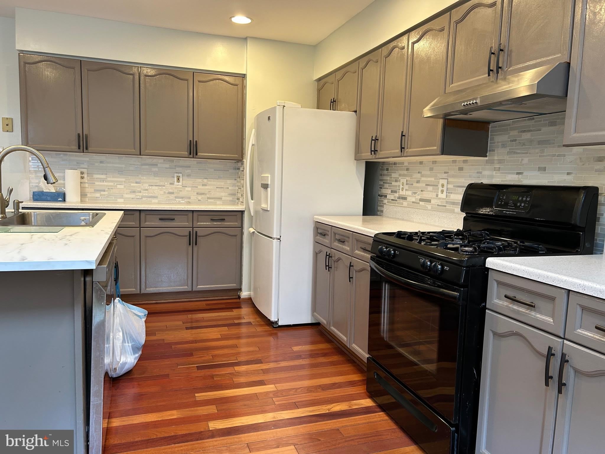 46706 BULLFINCH Square – photo 5