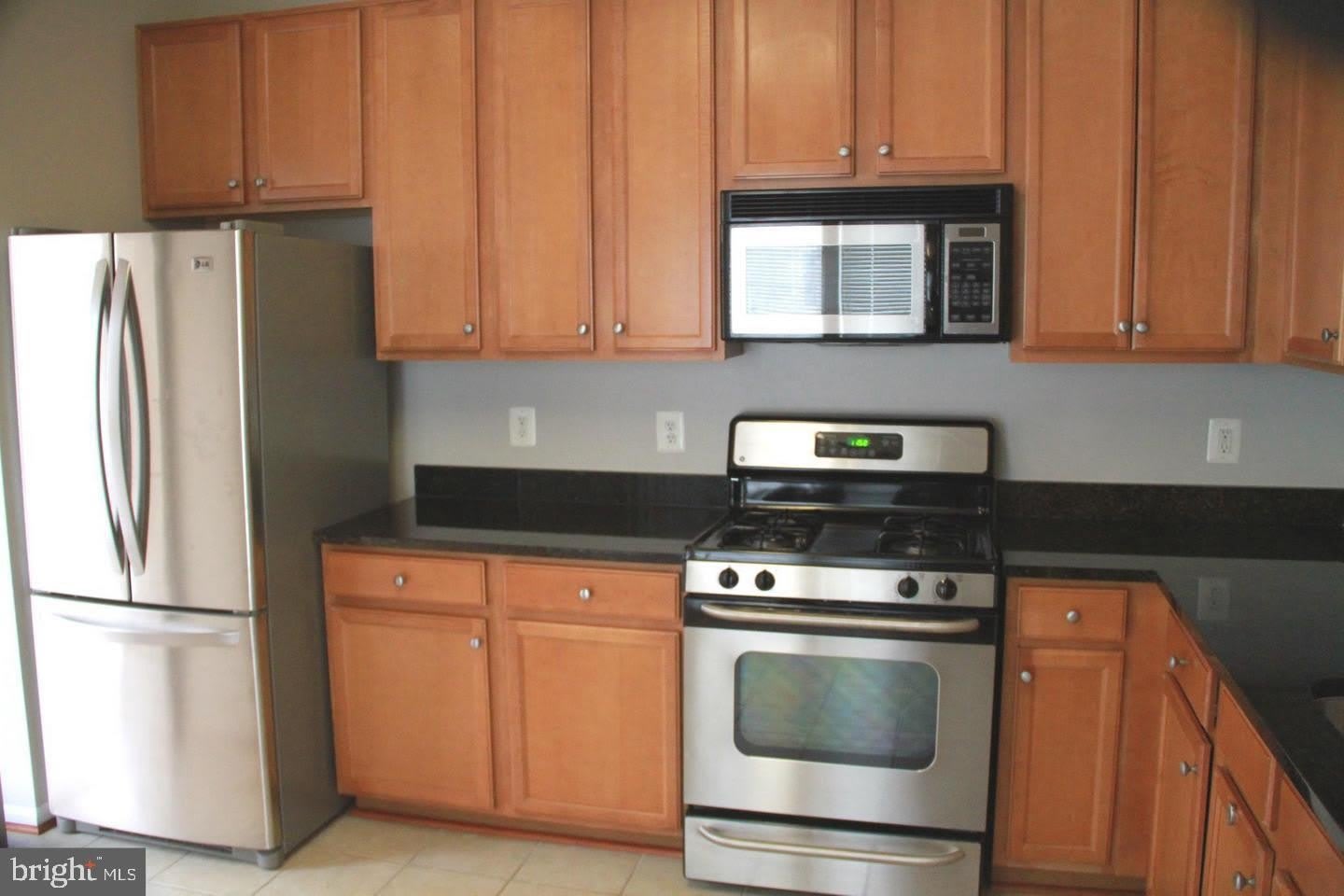 1520 NORTH POINT Drive – photo 3