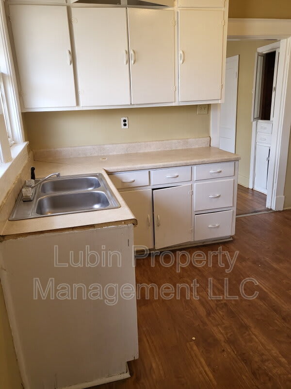 698 Semmes St – photo 3