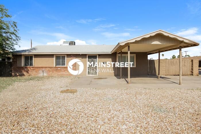 2534 North 51st Drive – photo 1