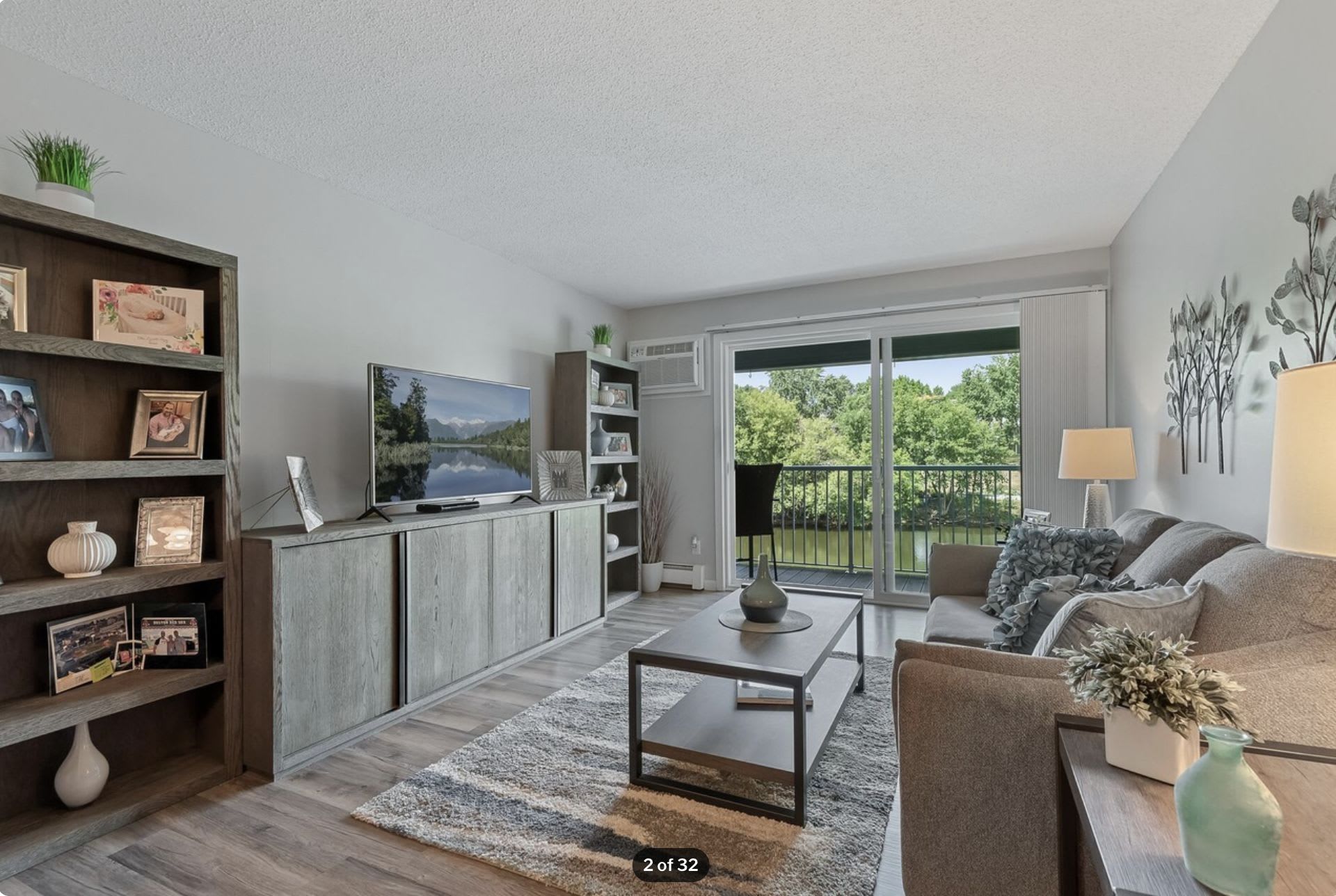175 County Rd B2 E – photo 2