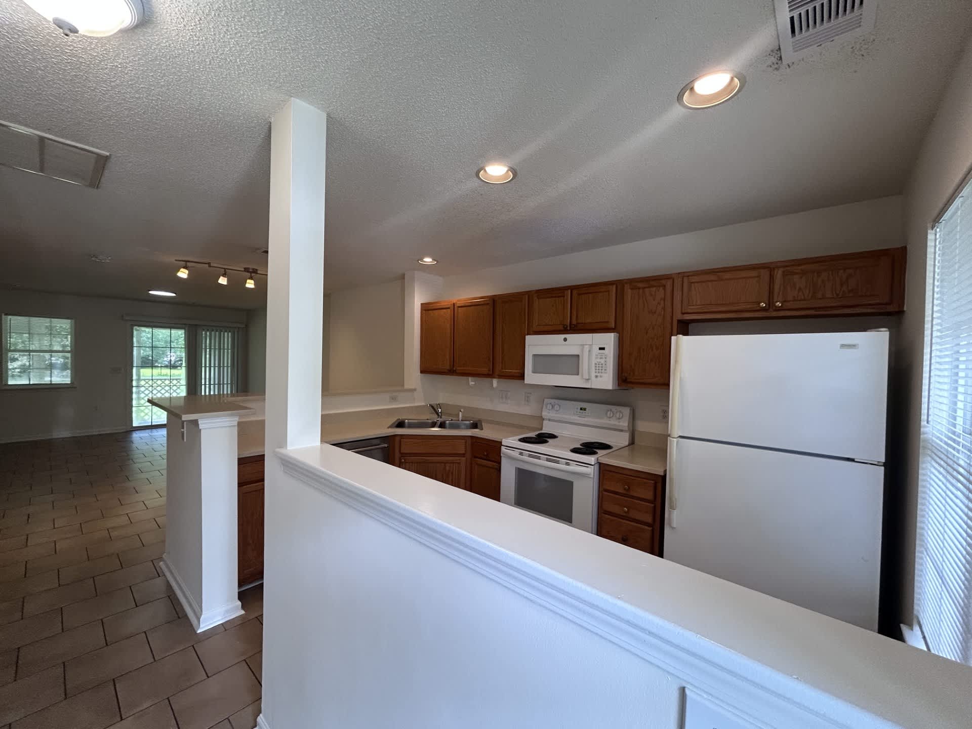 957 Pendant Cir – photo 4