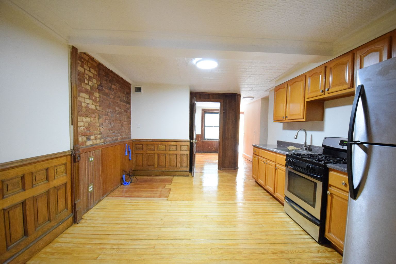 582 Saint Marks Ave Apt 1 – photo 3