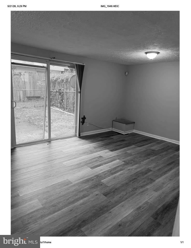 1904 ELOISE Lane – photo 5