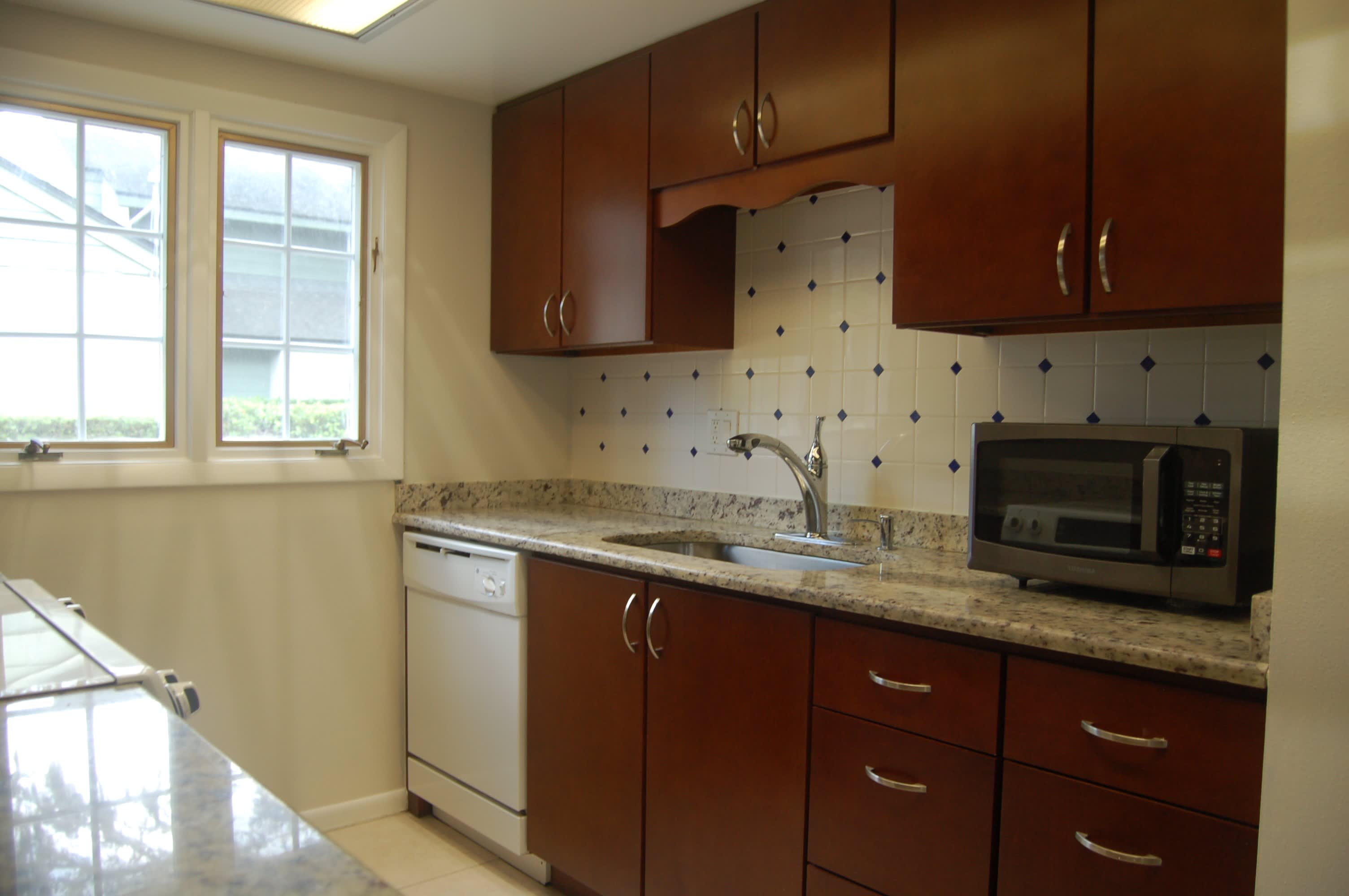 1920 Woodcrest Drive – photo 5