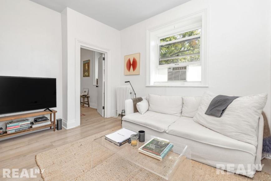 211 Lafayette Avenue – photo 2