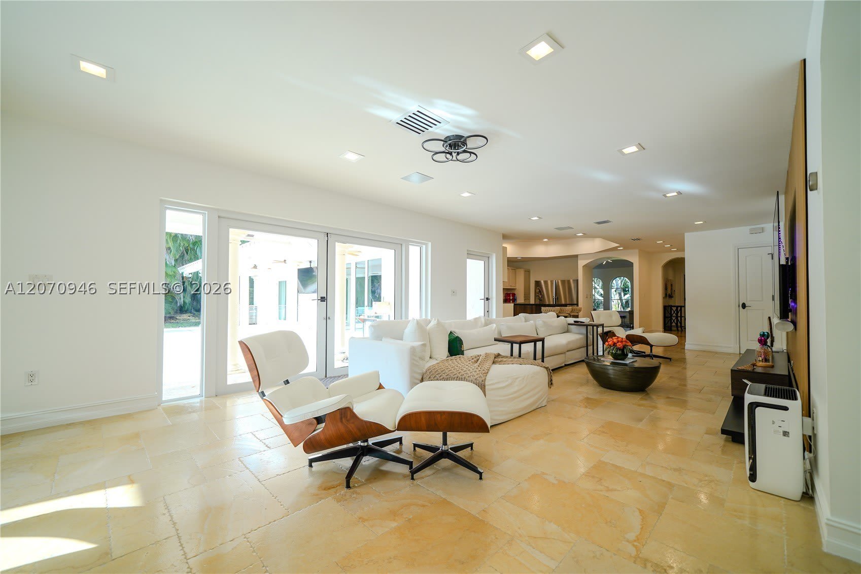 8134 Twin Lake Dr – photo 5