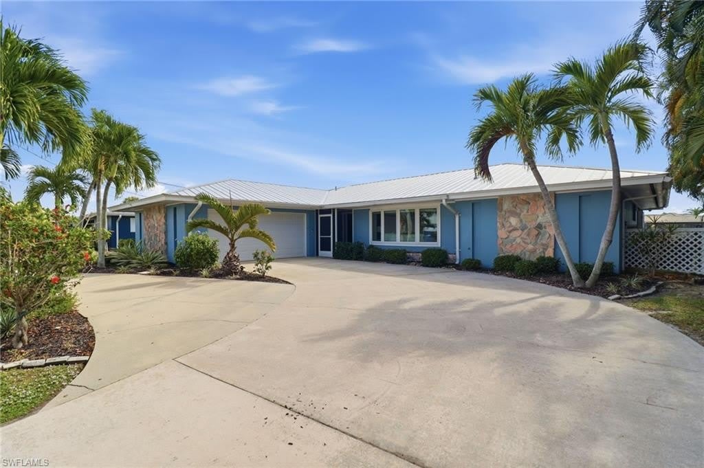 2211 Bayview Rd – photo 2