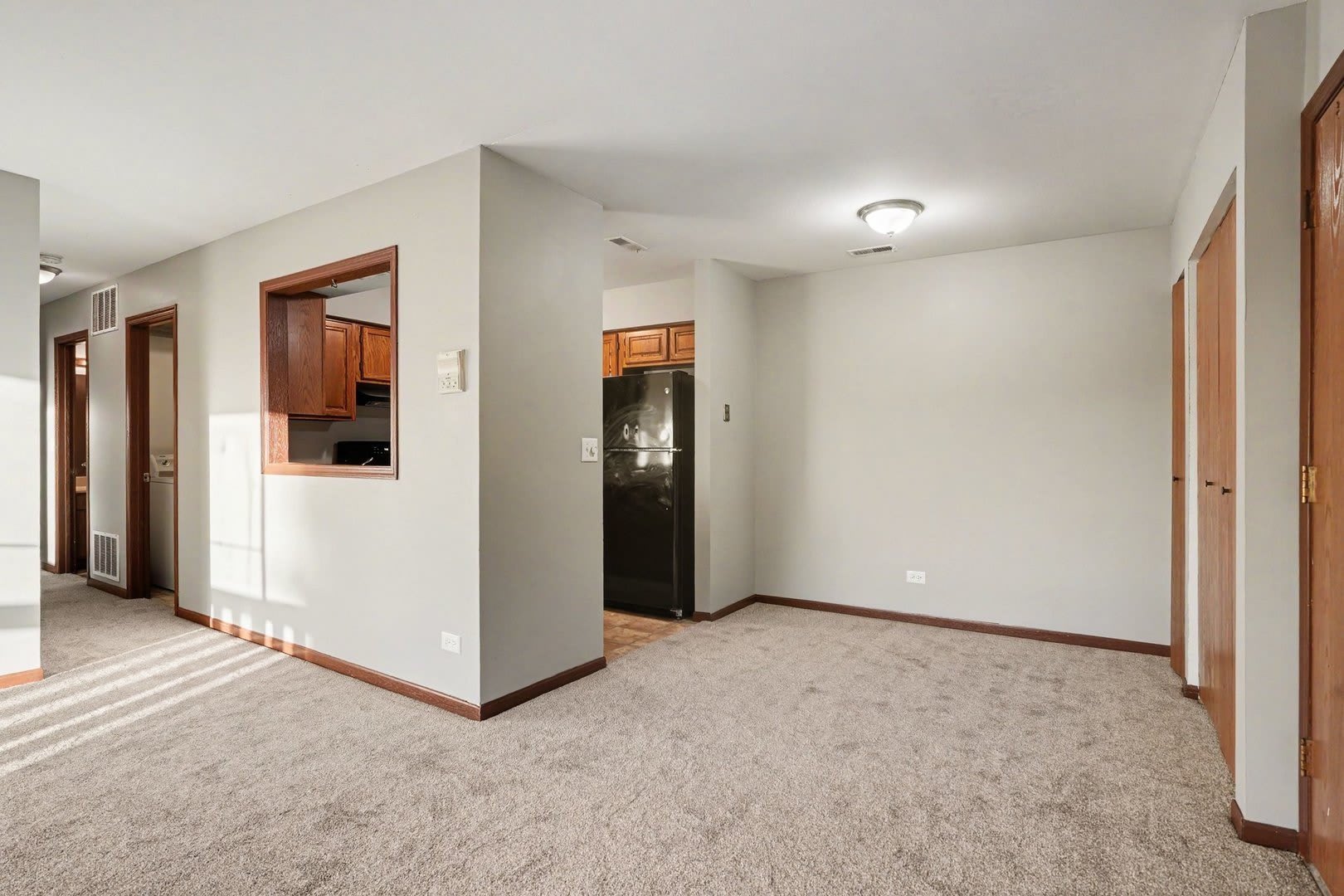 219 Uteg Street – photo 5
