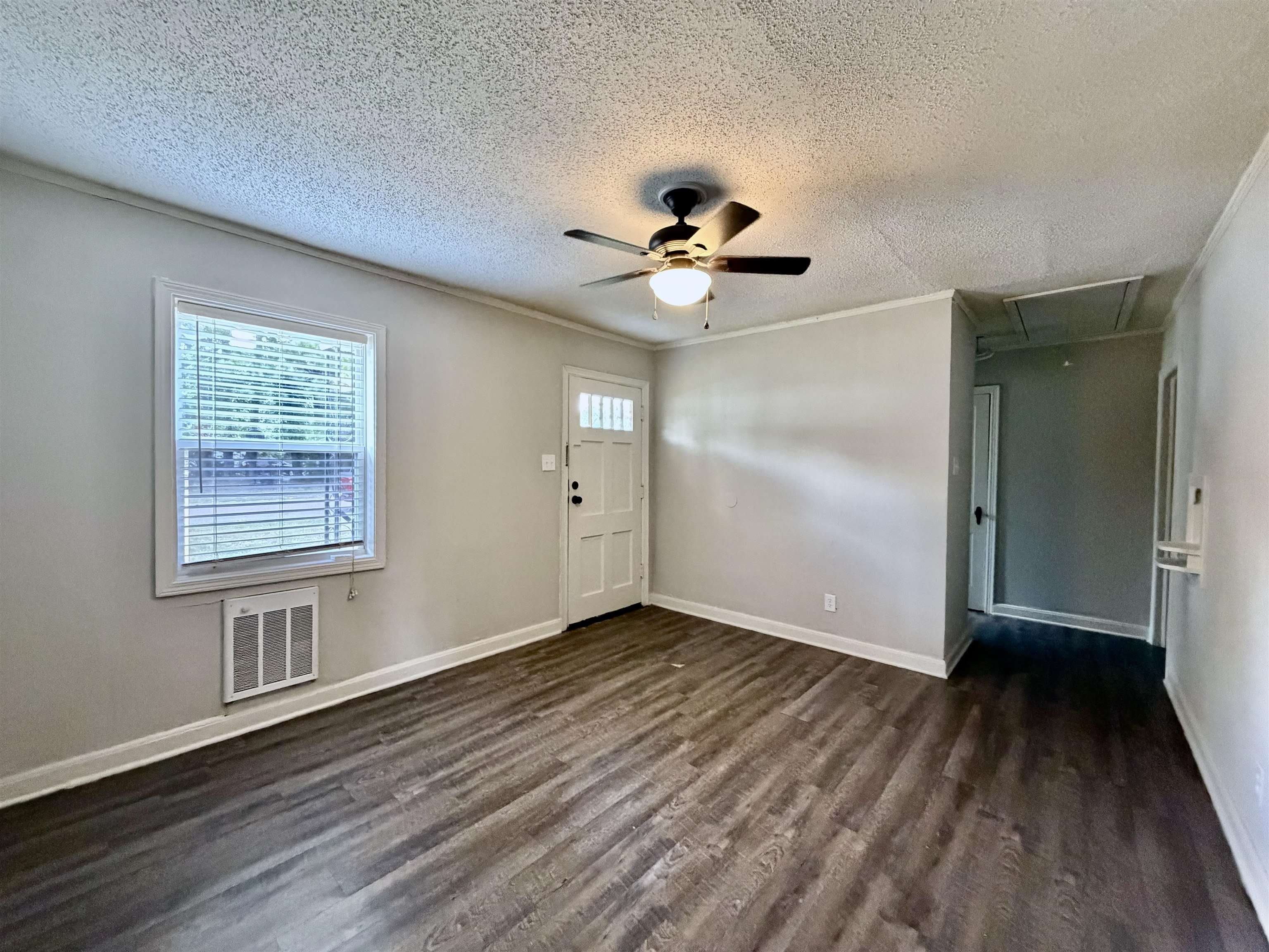 4943 BUFORD Ave – photo 3