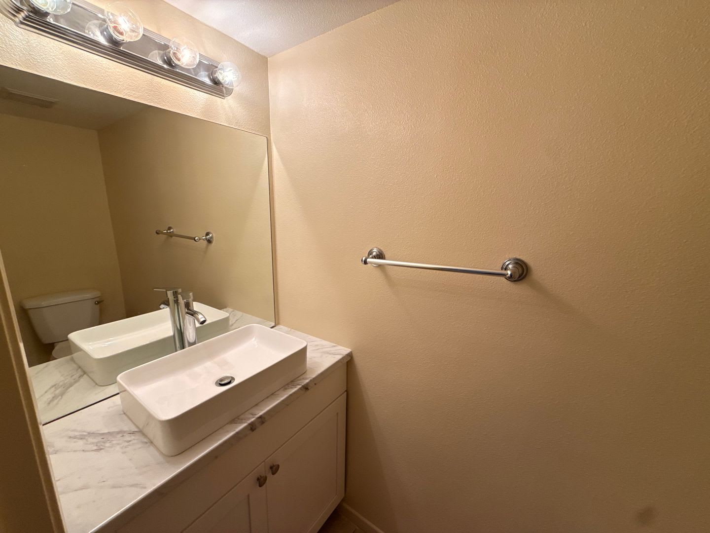Carmel Valley Condo with garage – photo 3