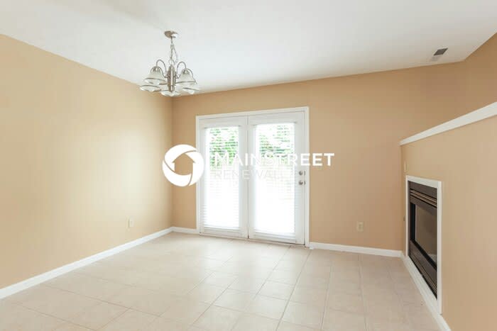 5061 Lewiston Drive – photo 5