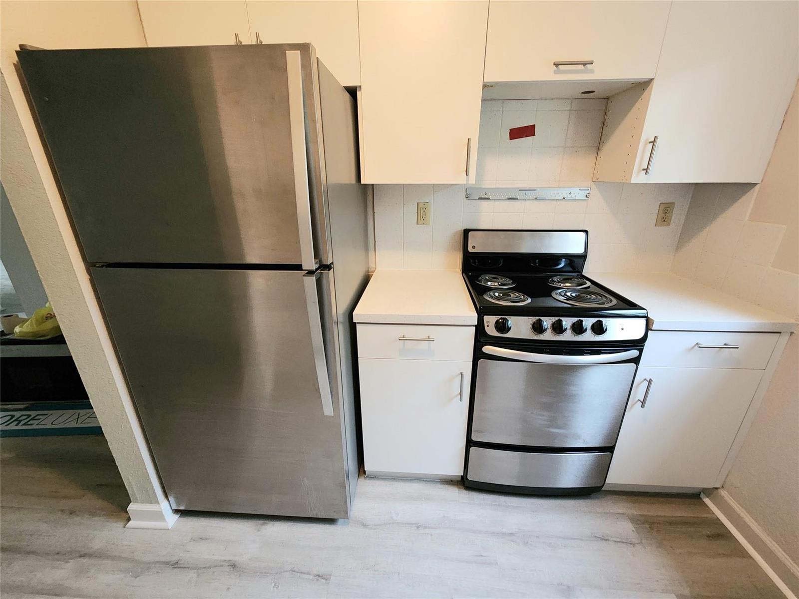 2607 Ne 8Th Ave – photo 3