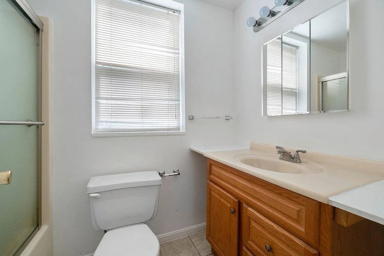 22 W 25th St – photo 2