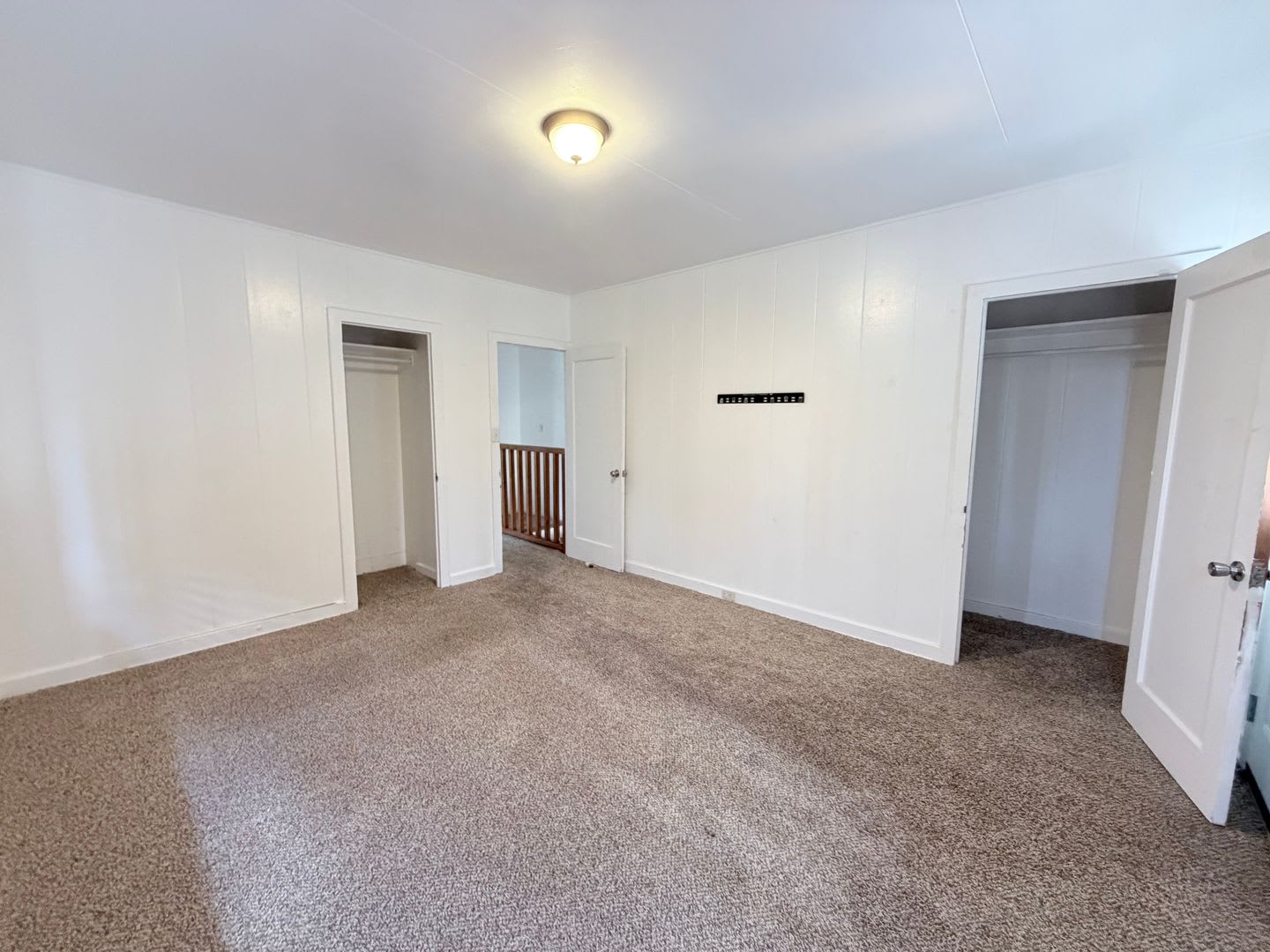 Spacious Two-Level 2BR/1BA Near Ritz-Carlton & Waikiki Beach – photo 3