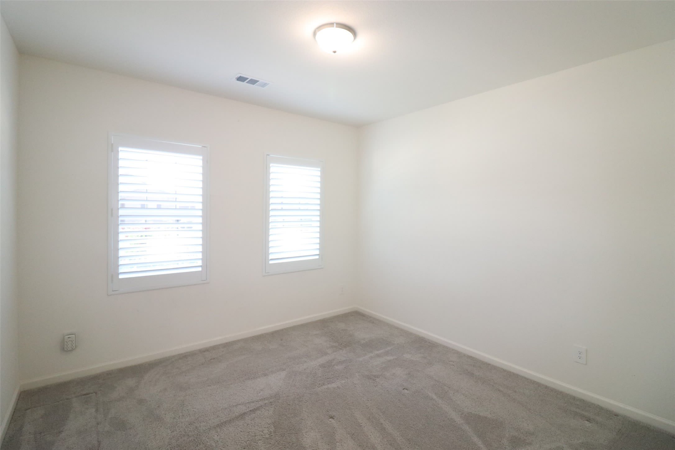 736 Richmond Drive – photo 5
