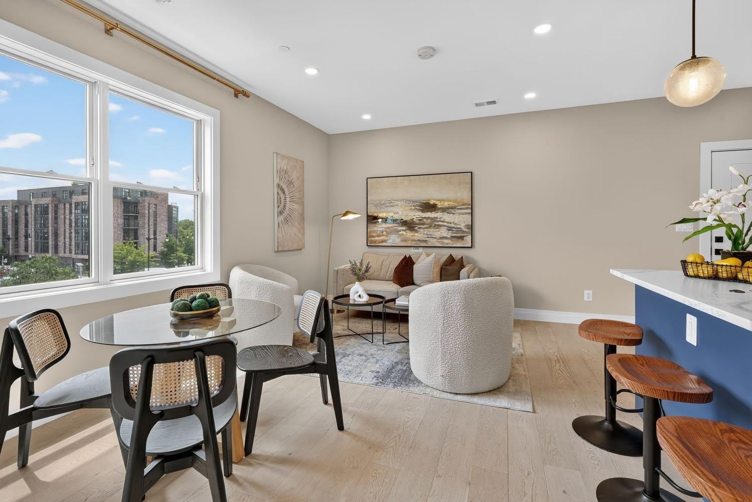 1102 STAPLES ST NE #301 – photo 4