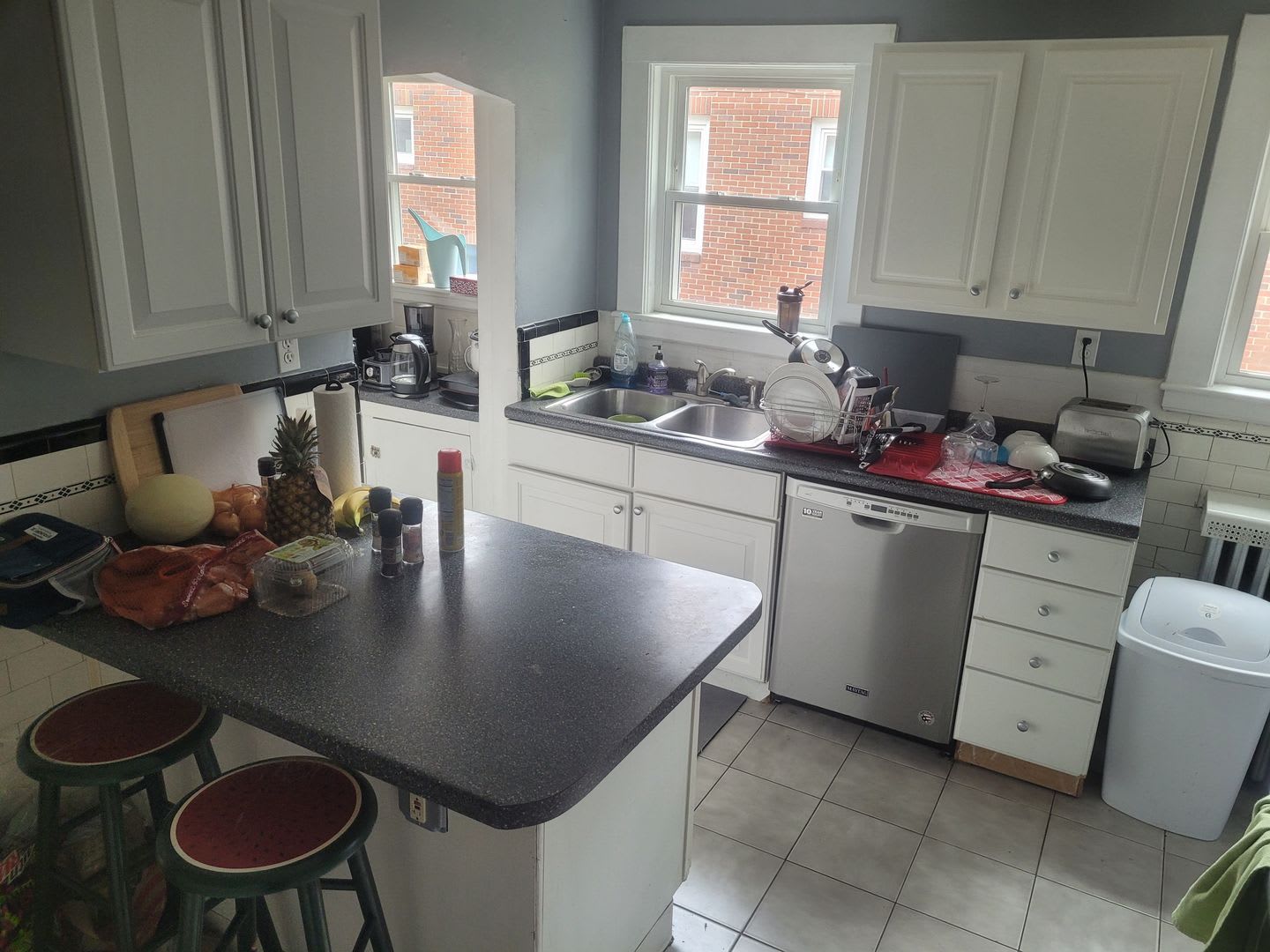 Spacious Brighton 3-Bedroom with Garage Parking – photo 5