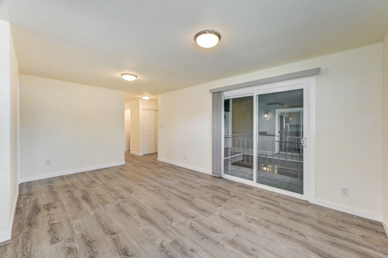 3Br 2Ba Spacious Unit In Federal Way – photo 4