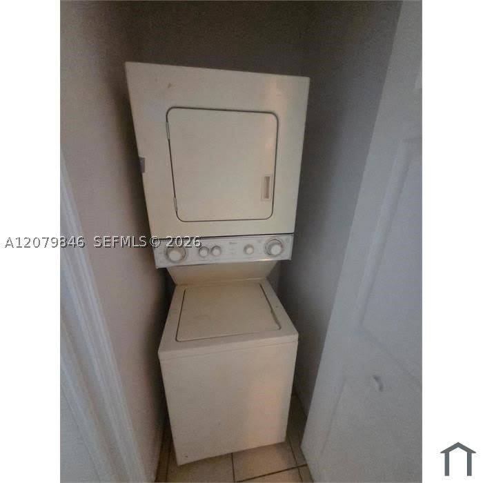875 SW 6th Pl – photo 2