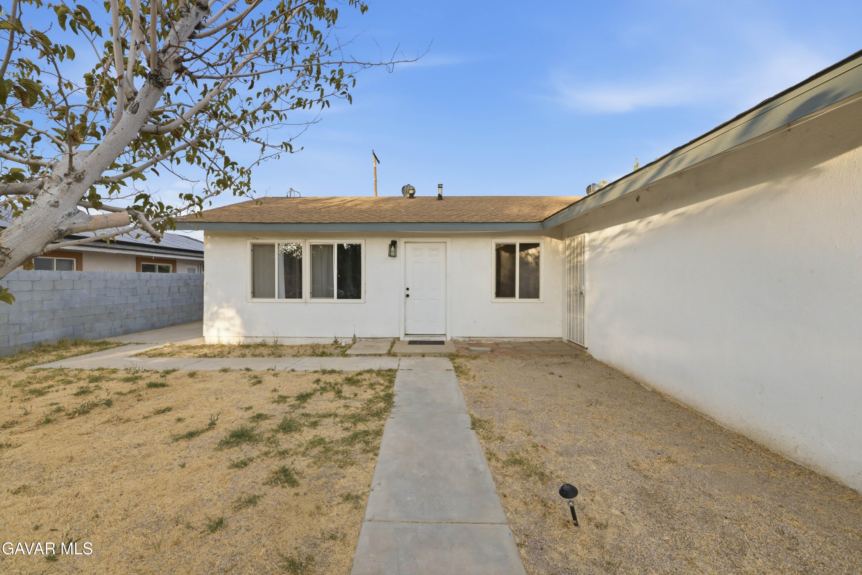 38466 Sumac Avenue – photo 5