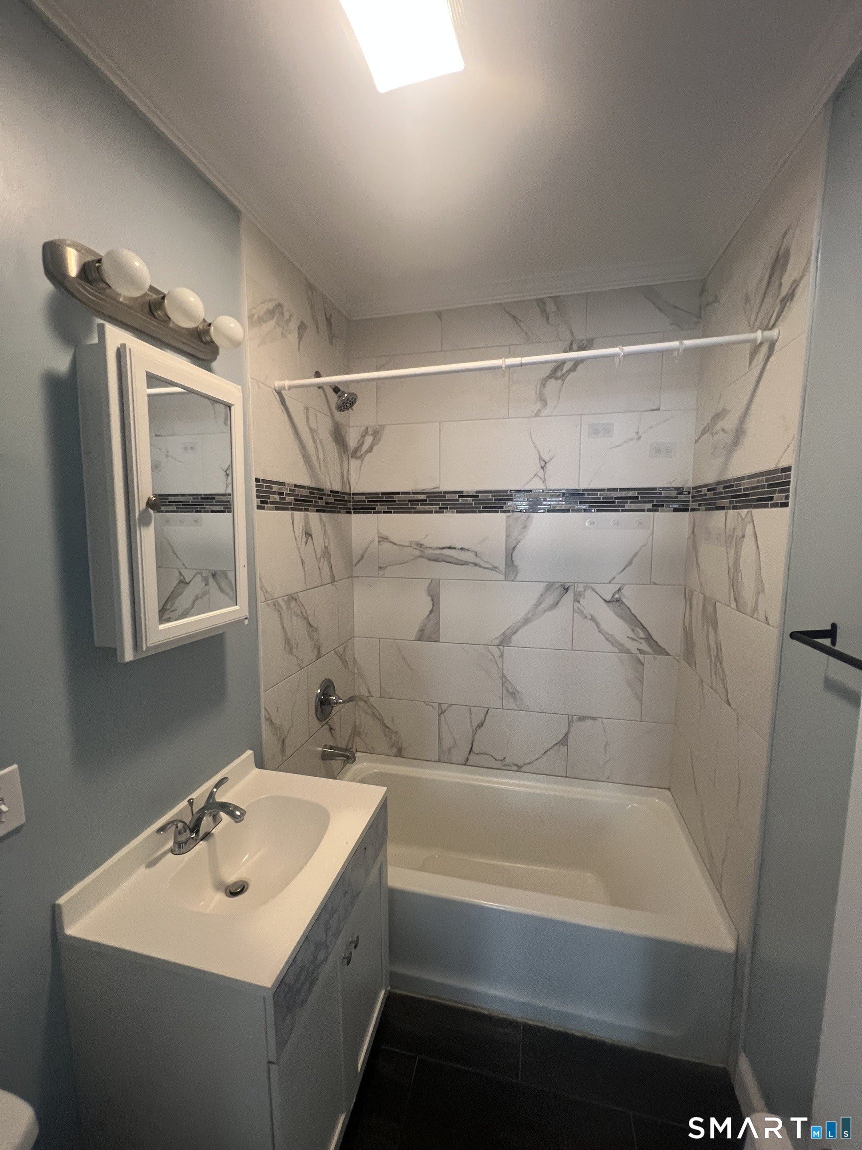 284 Hillside Avenue – photo 4