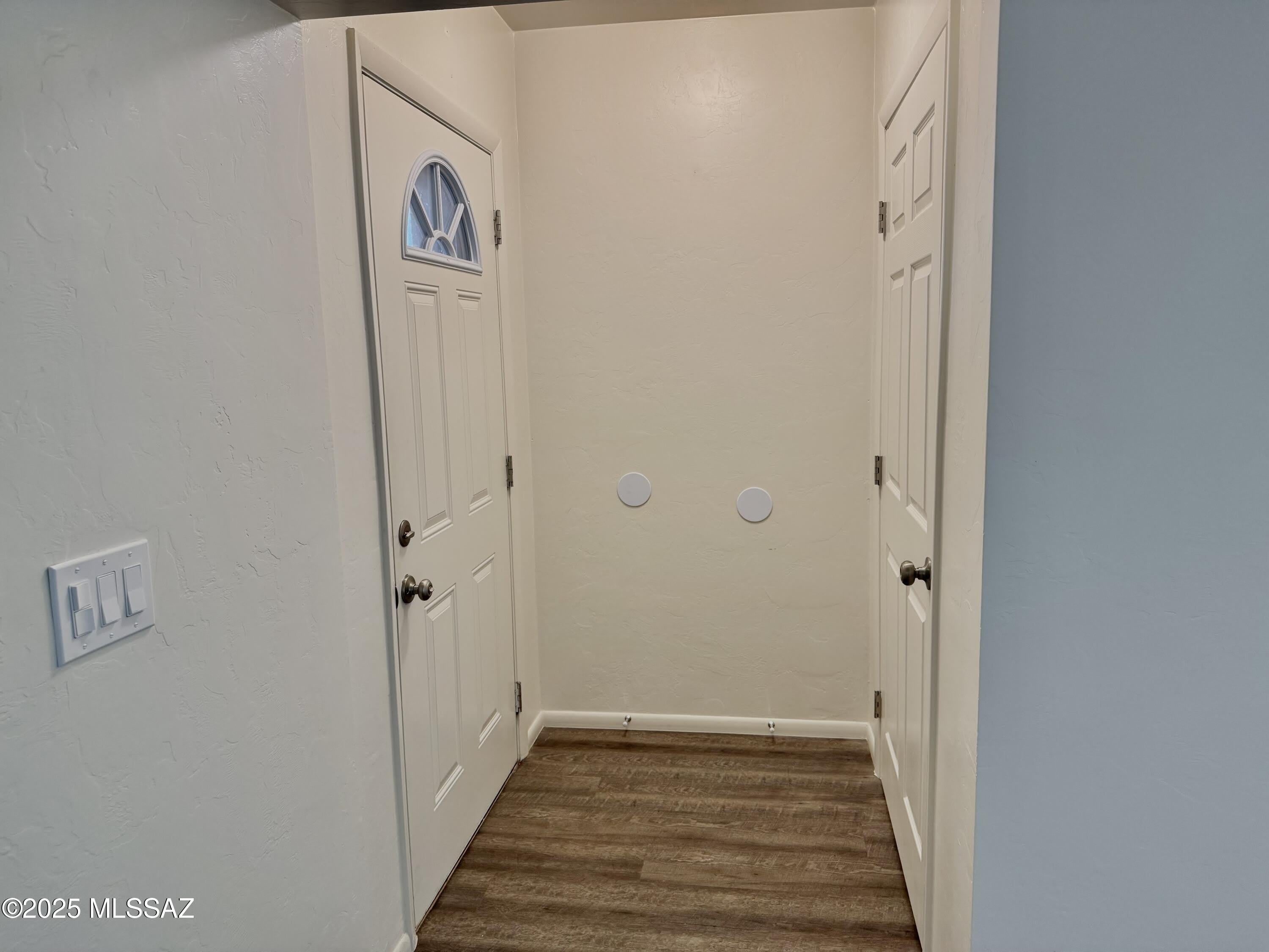 3323 E Blacklidge Drive – photo 4