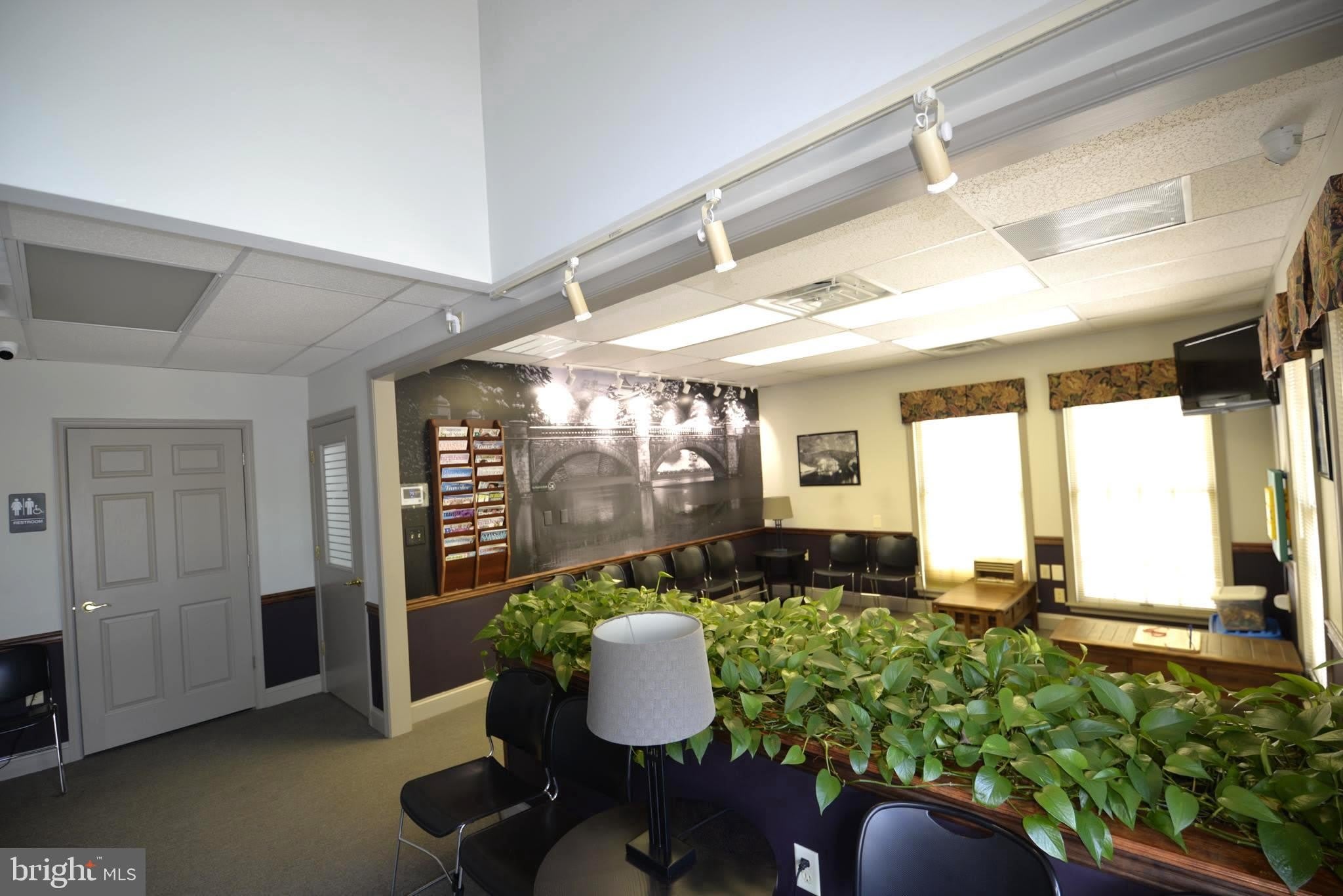 207 N Liberty Street – photo 4