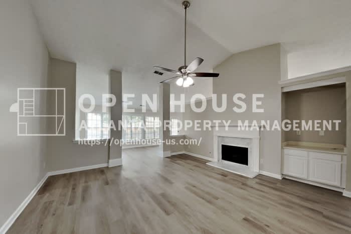 2070 Charleston Oak Circle – photo 3