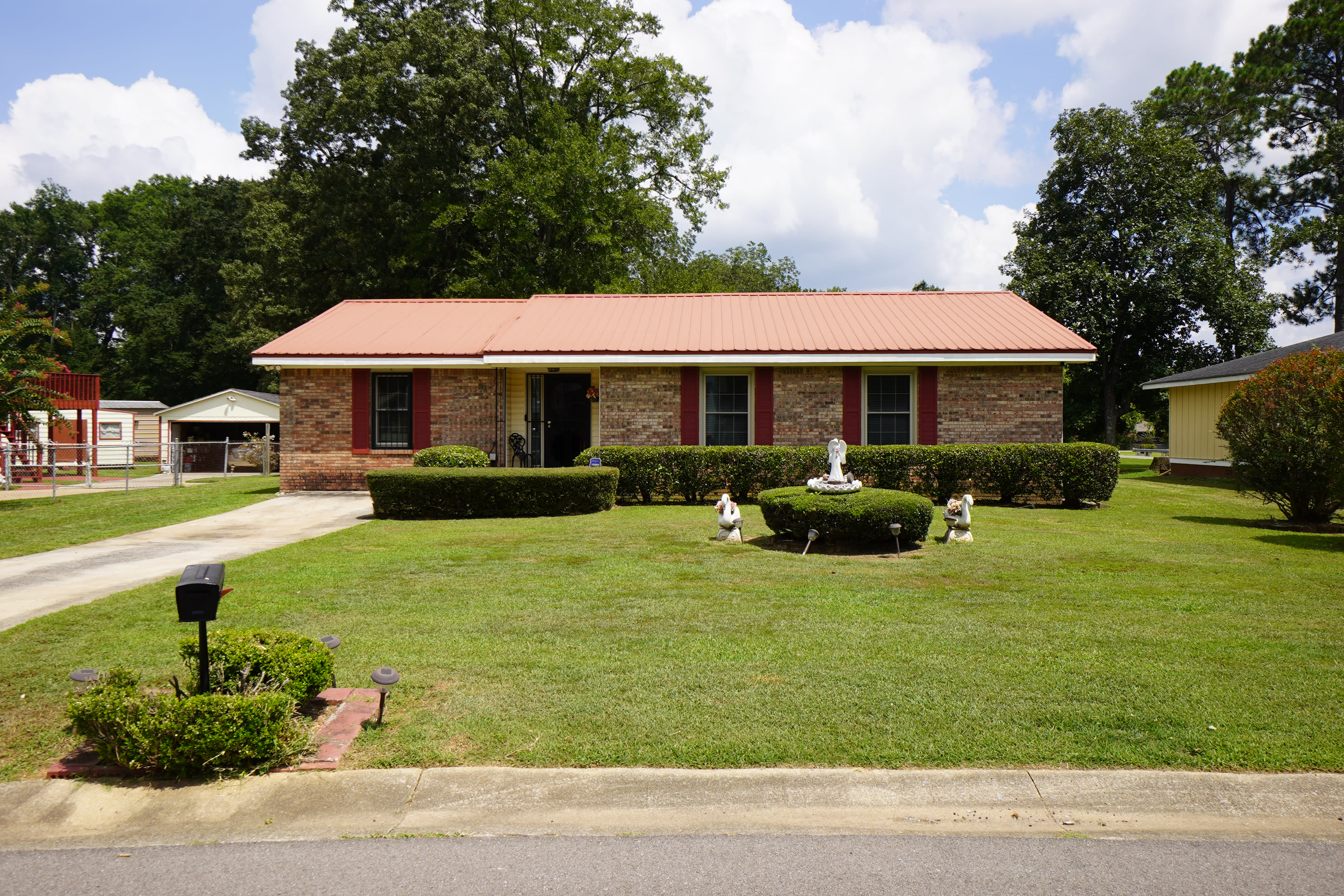 505 Westchester Drive – photo 1