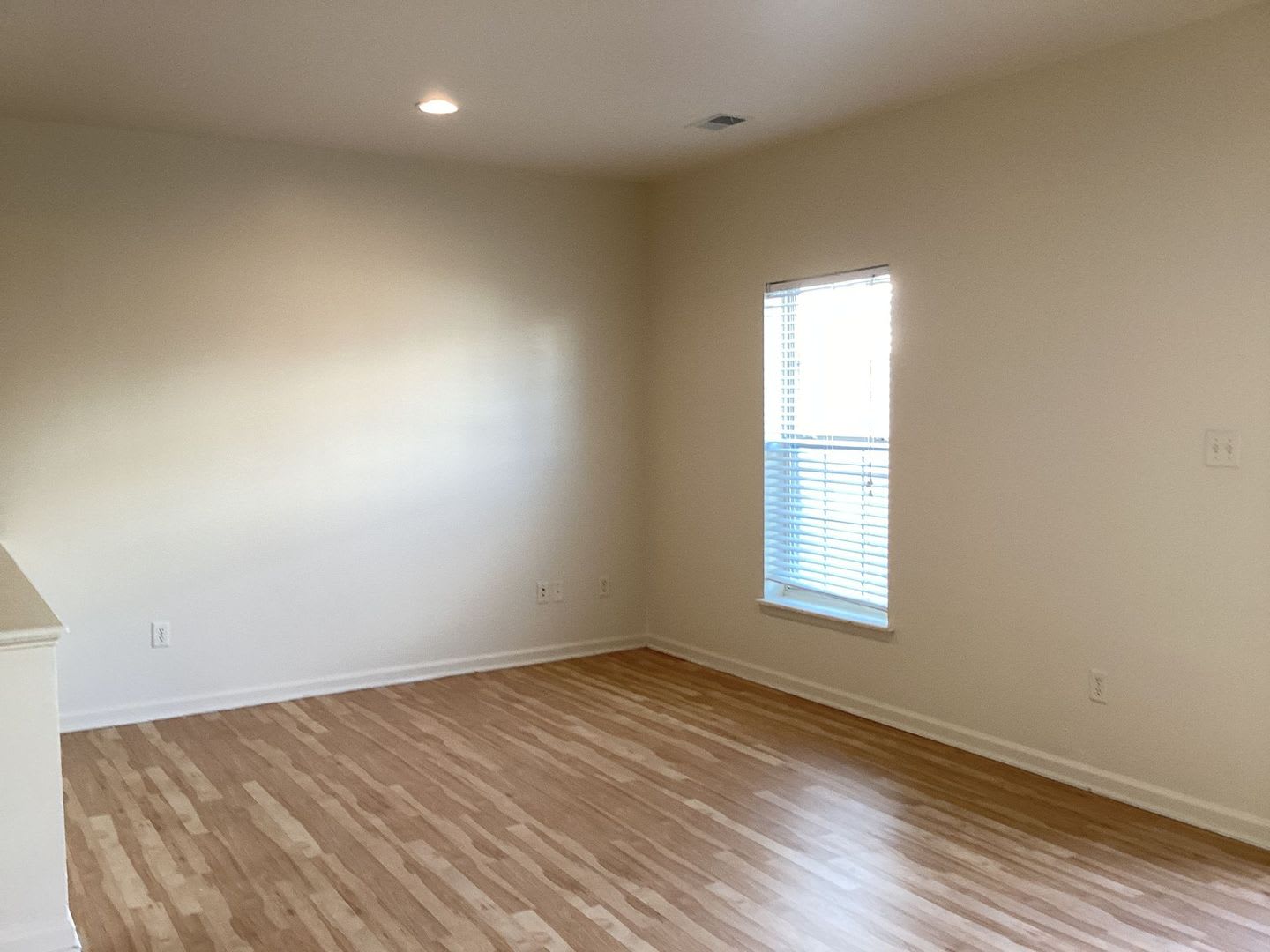 Spacious 3BR Townhome w/ Garage – photo 3