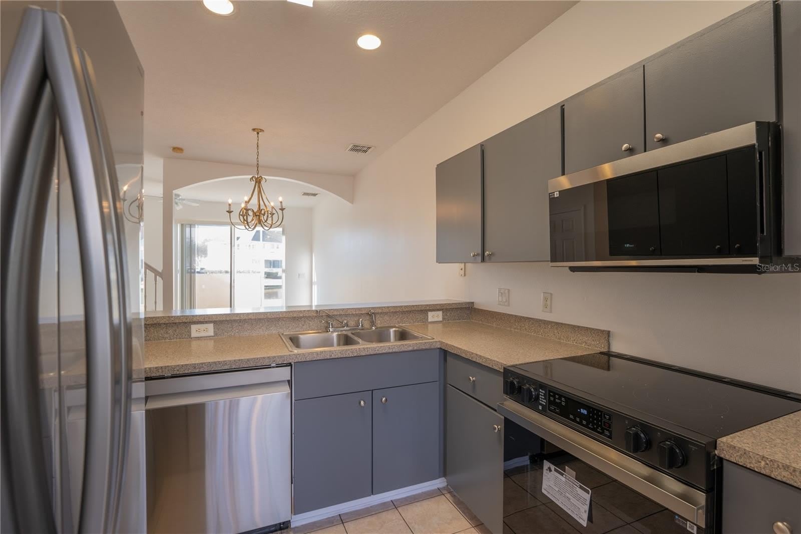 4712 Hemingway House Street – photo 2
