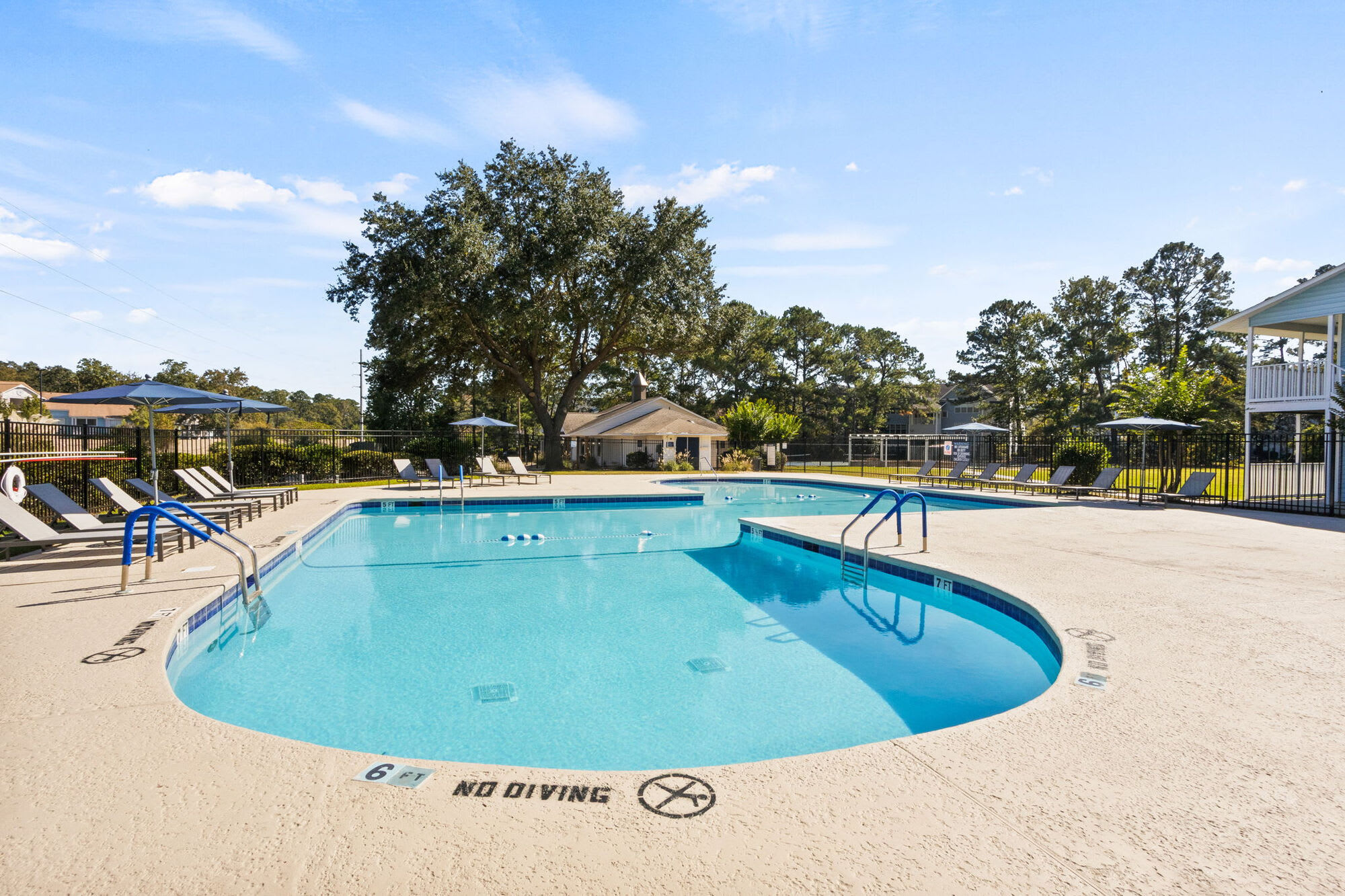 The George Apartments – photo 1
