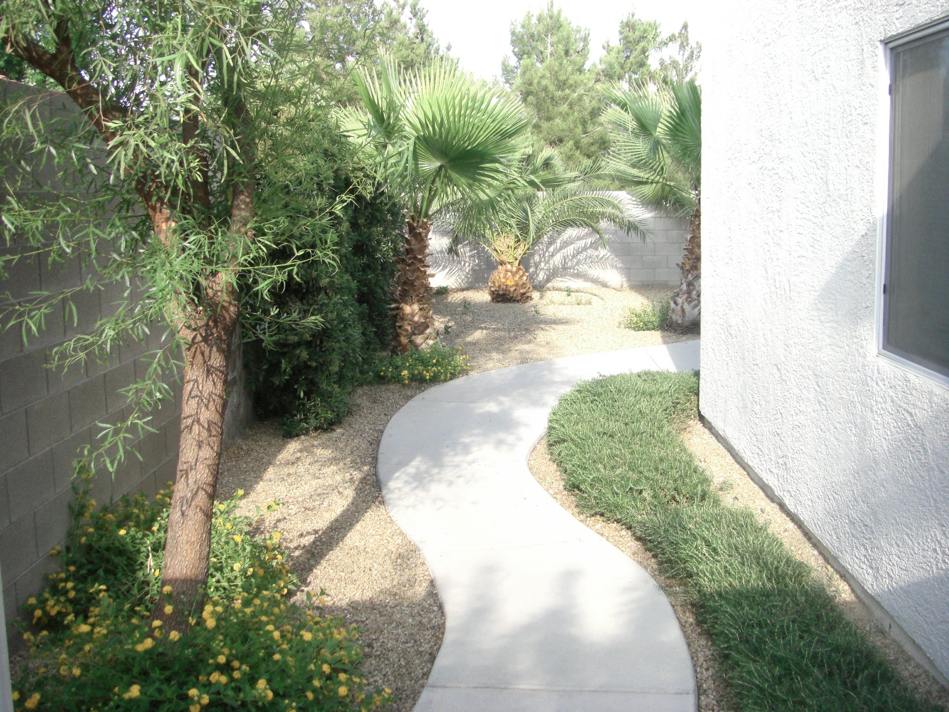 9402 Santa Fe Rose Street – photo 2
