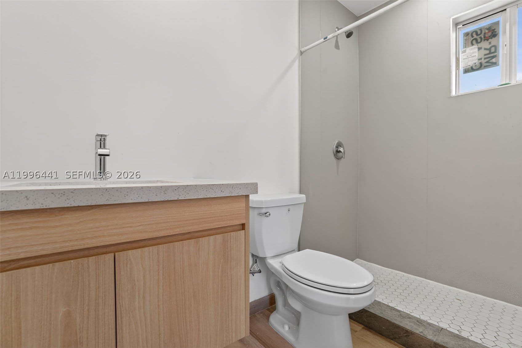 1515 N Redland Rd – photo 4