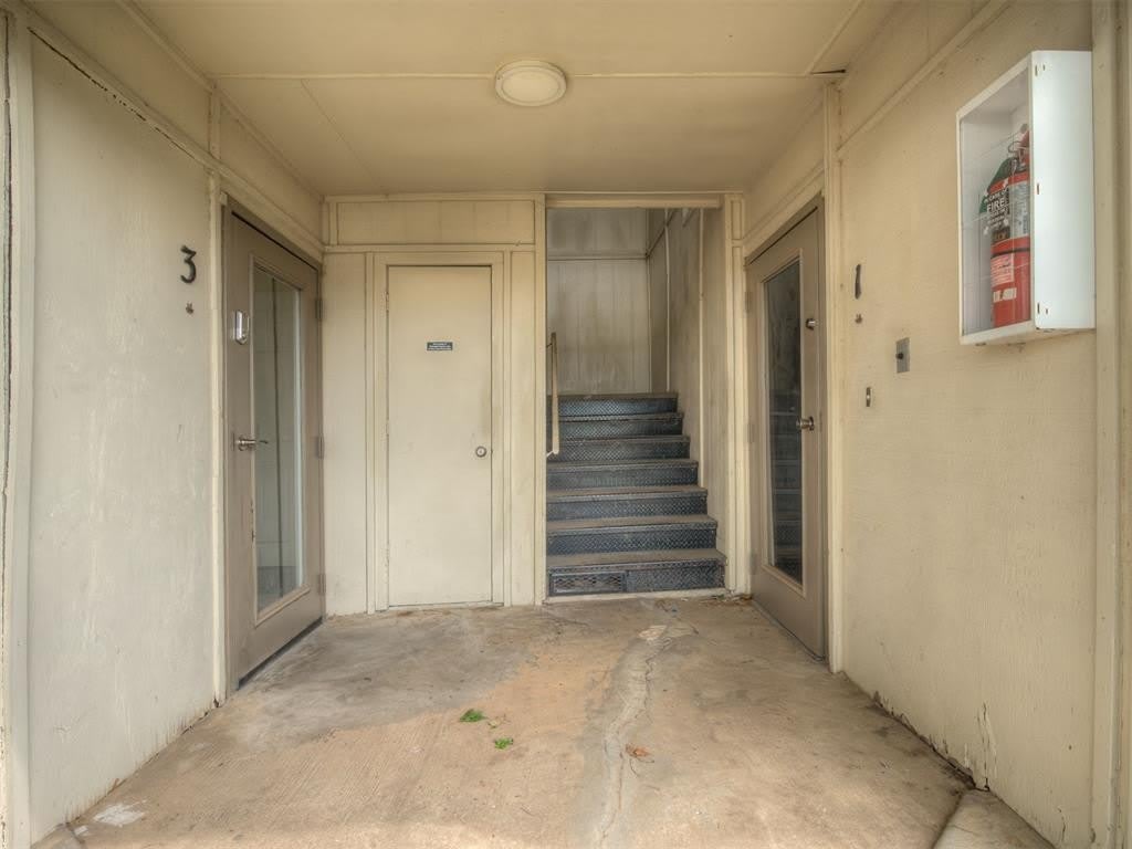 1725 E Lindsey Street – photo 4