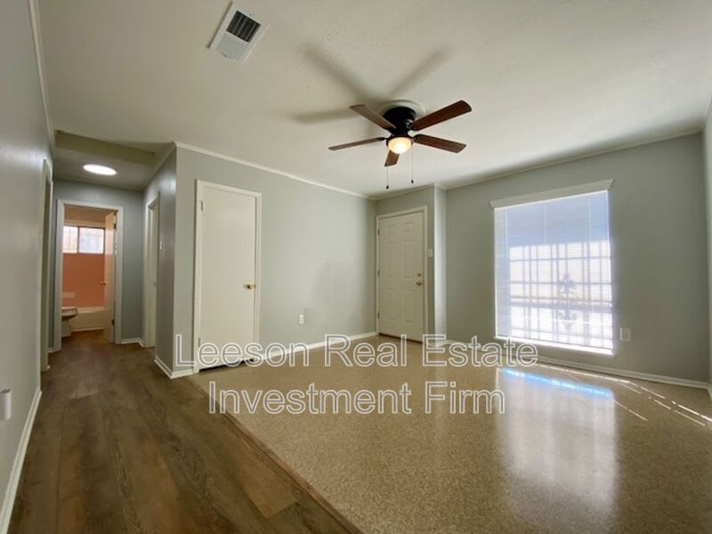 217 N Emerald Loop – photo 5