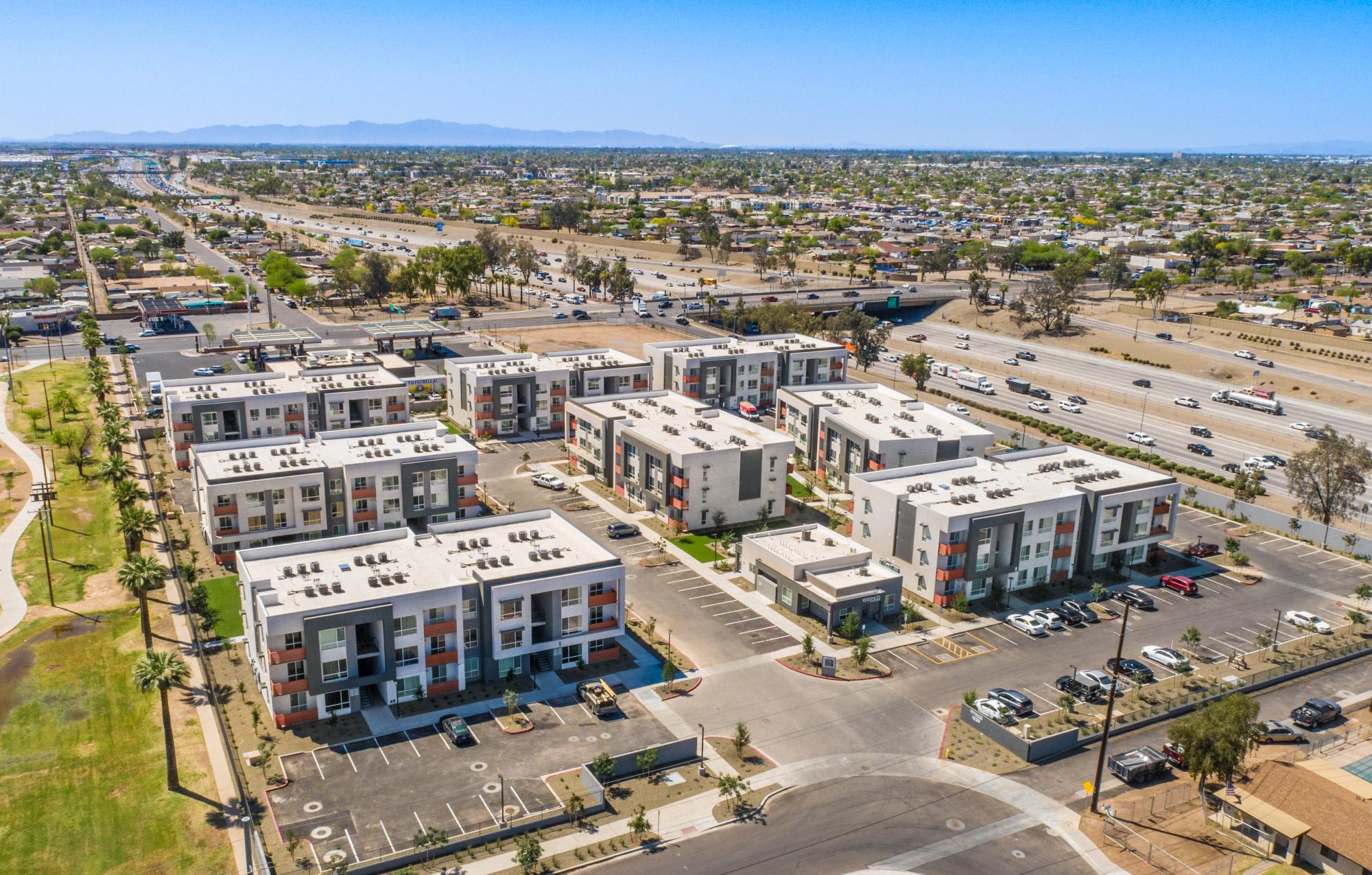 Residences at Falcon Park – photo 3