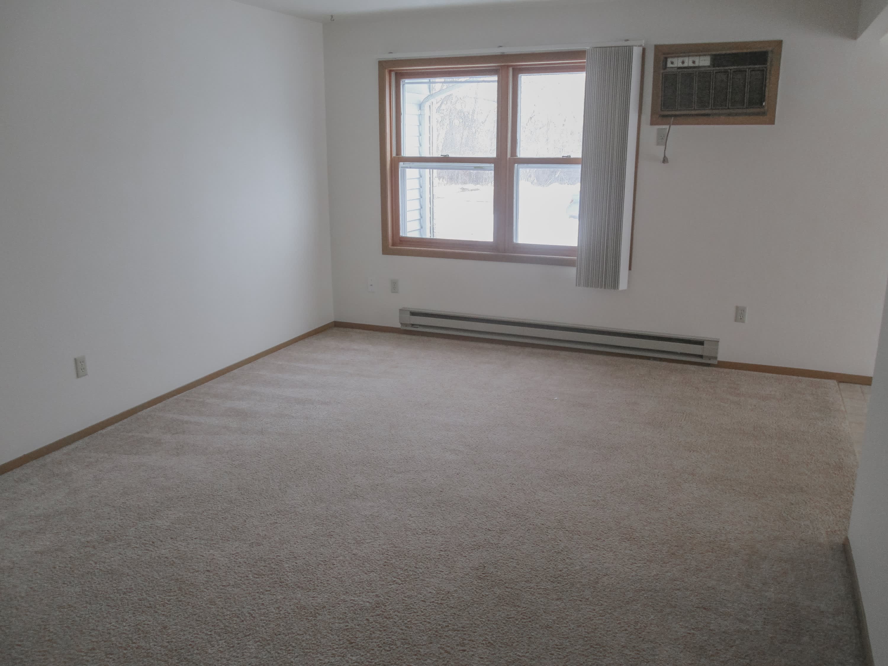 308 Pinecrest Drive 1 – photo 3