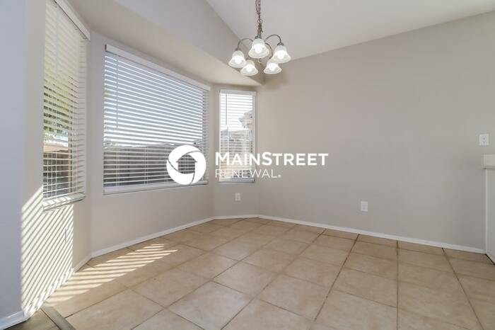 12509 West Palm Lane – photo 5